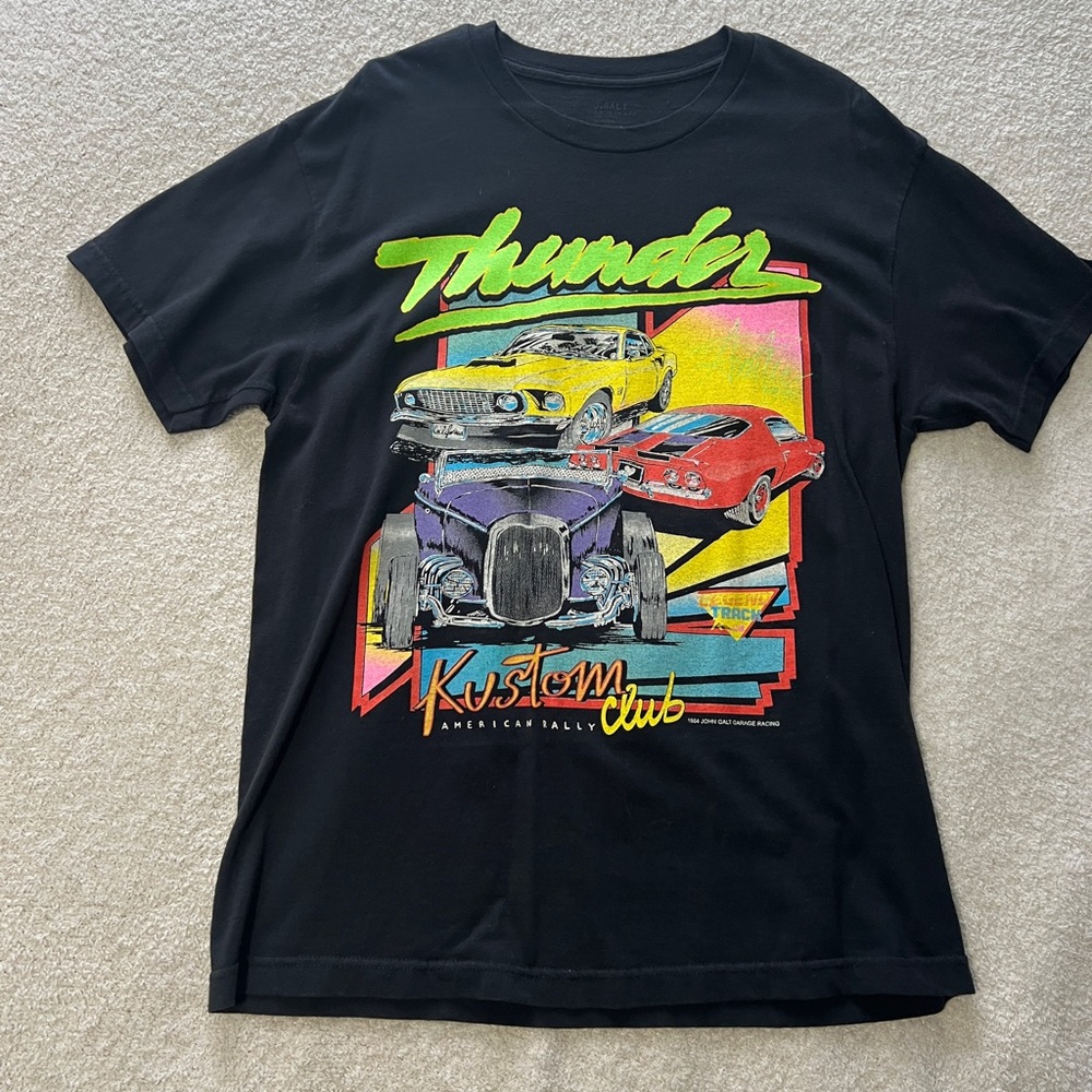 One size graphic tee shirt pacsun.